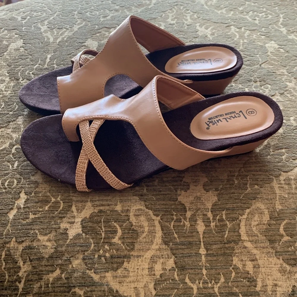NEW-LENA LUISA BEIGE WEDGE SANDAL SZ 8 - Picture 3 of 8